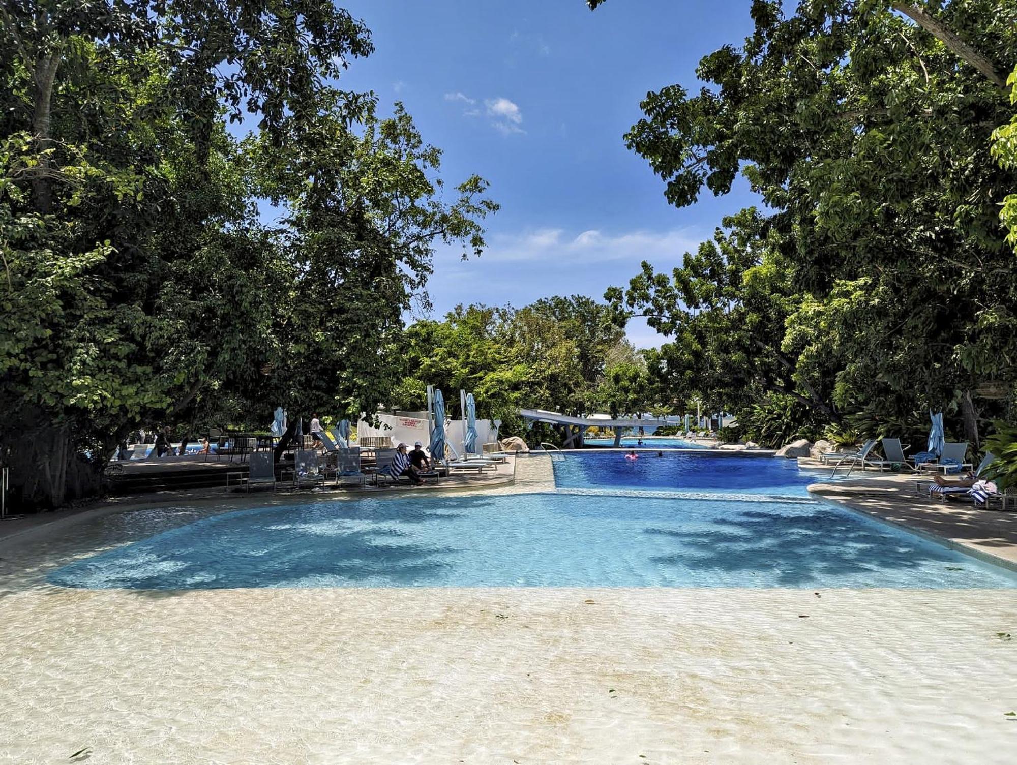 Dominiks Stylish Resort Gem Ocean View Pool Queen Bed At Tambuli 8 Floor Fast Wifi 麦克坦 外观 照片